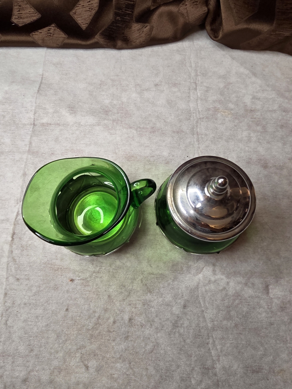Farber Brothers "Krome Kraft" Creamer and Sugar Bowl set W/ Lid L-Green Glass - Picture 2 of 6